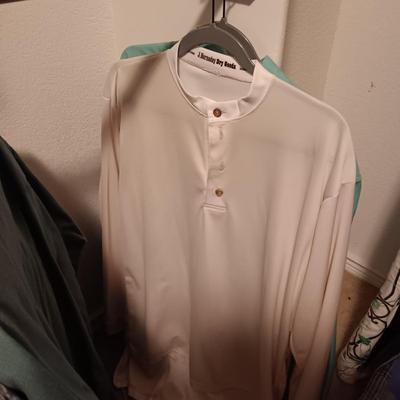 MEN'S CASUAL SHORT AND LONG SLEEVE SHIRTS SIZE L - XL
