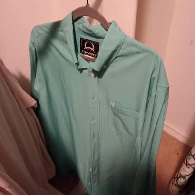 MEN'S CASUAL SHORT AND LONG SLEEVE SHIRTS SIZE L - XL