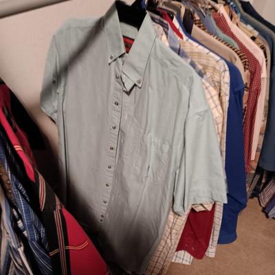 MEN'S SHORT AND LONG SLEEVE ROPER, GEORGE STRAIT, ETC WESTERN SHIRTS (LARGE)
