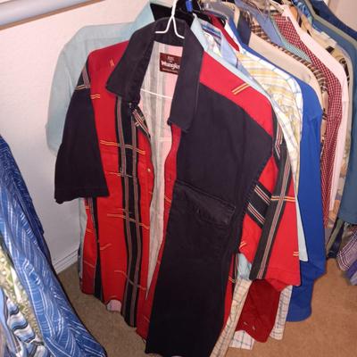 MEN'S SHORT AND LONG SLEEVE ROPER, GEORGE STRAIT, ETC WESTERN SHIRTS (LARGE)