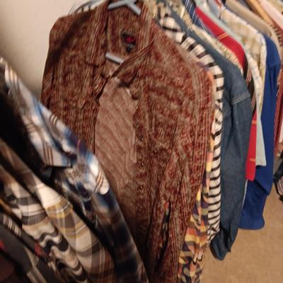 MEN'S SHORT AND LONG SLEEVE ROPER, GEORGE STRAIT, CARHARTT WESTERN SHIRTS (LARGE)