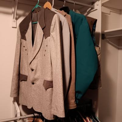 CODY JAMES WINTER VEST, 2 WESTERN BLAZERS, HOODIE AND LONGMONT OLDTIMERS RODEO JACKET