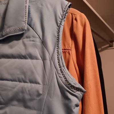 LADIES ARIAT JACKET (L), SIMPLY HOT VEST (L) PEACH COLORED JACKET (12) AND A LIGHT JACKET (L)