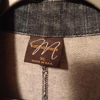 LADIES DRESS JACKETS LARGE AND XL