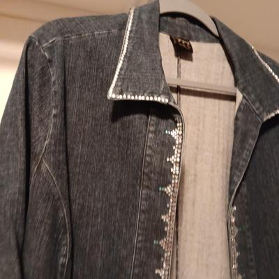LADIES DRESS JACKETS LARGE AND XL
