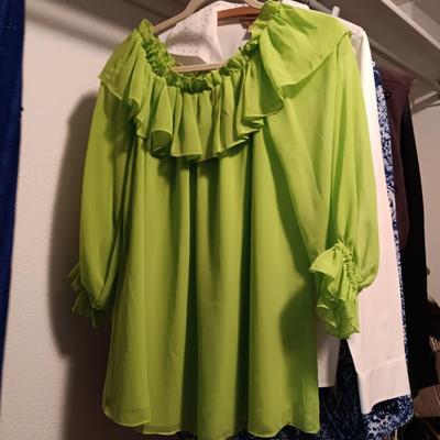 LADIES PLUS SIZE CLOTHES
