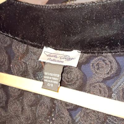 LADIES LARGE AND XL CLOTHES