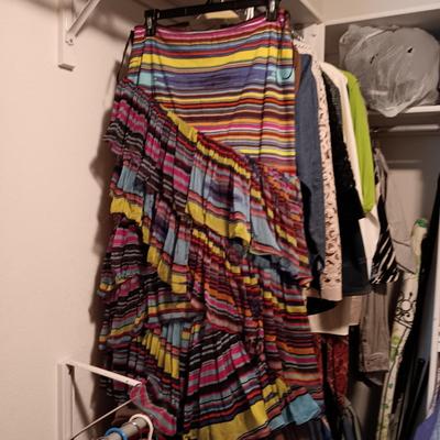 LADIES LARGE AND XL DRESS CLOTHES
