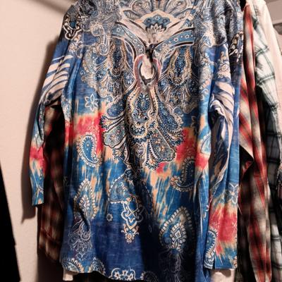 LADIES LARGE AND XL CASUAL CLOTHES