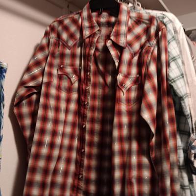 LADIES LARGE AND XL CASUAL CLOTHES