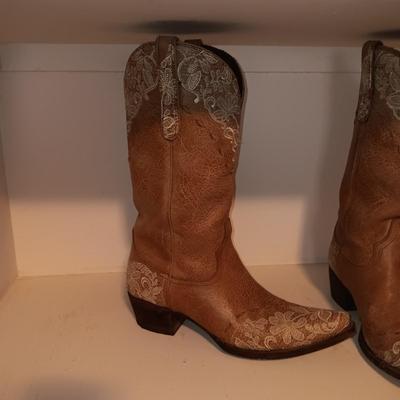 LADIES LANE LEATHER WESTERN BOOTS SIZE 11