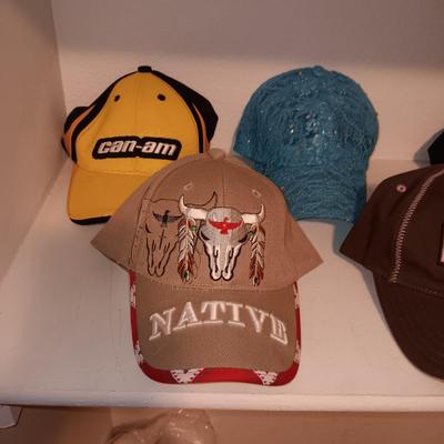 MAINLY LADIES BALL CAPS AND SUN HAT