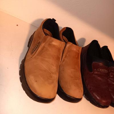 2 PAIRS OF MEN'S ROPER LEATHER SHOES SIZE 11