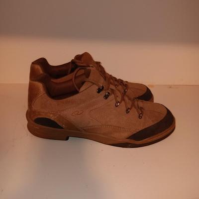 MEN'S DANNER BOOTS AND HORSESHOE SHOES SIZE 11