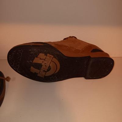 MEN'S DANNER BOOTS AND HORSESHOE SHOES SIZE 11