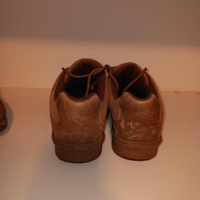 MEN'S DANNER BOOTS AND HORSESHOE SHOES SIZE 11