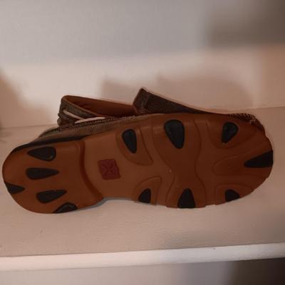 ROPER SUEDE SHOES AND LIKE NEW TWISTED X CASUAL SHOES SIZE 11