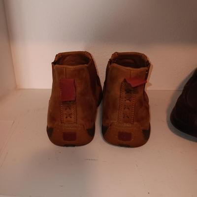 MEN'S TWISTED X AND SAS SHOES SIZE 10 1/2 & 11