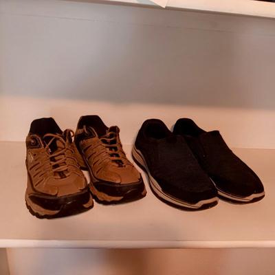 2 PAIRS OF MEN'S SKECHERS SHOES SIZE 11