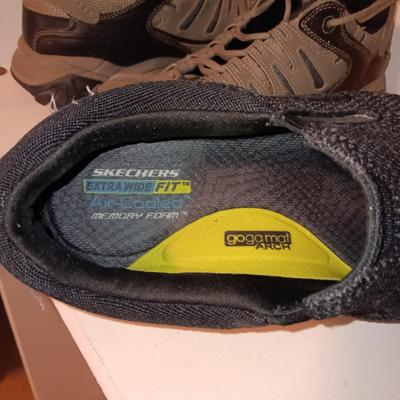 2 PAIRS OF MEN'S SKECHERS SHOES SIZE 11