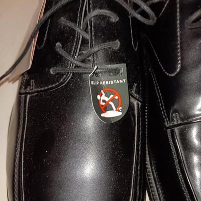 MEN'S NEW NUNN BUSH AND SKECHER SHOES 10 1/2