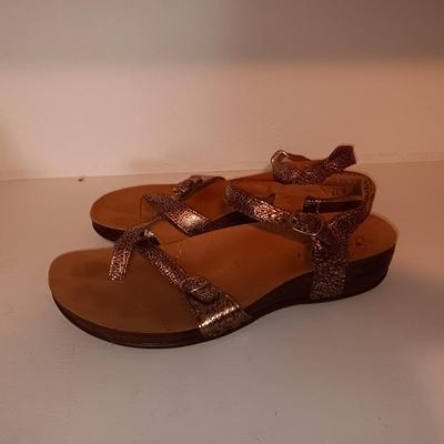 LADIES SANDALS AND CASUAL SHOES SIZE 11
