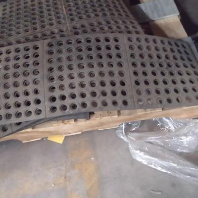 Pallet of Rubber Commercial Floor Mats Various Sizes