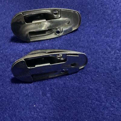 2-vintages Stanley Church Hat Clips.