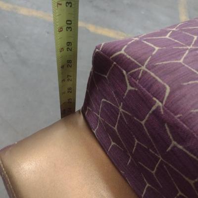 Commercial Grade Kellex Cushioned Oversized Chair Choice A