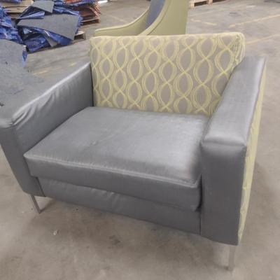Commercial Grade Kellex Cushioned Over Sized Chair