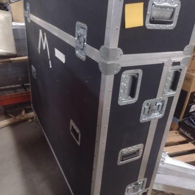 Yamaha PM5D-RH Digital Mid-Level Large Venue Mixing Console with Road Case and Power Receiver Choice A