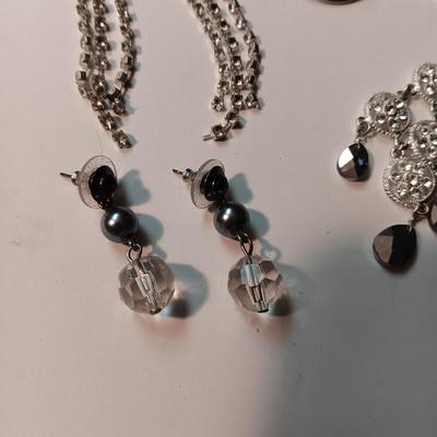 COSTUME JEWELRY WITH SOME BLING