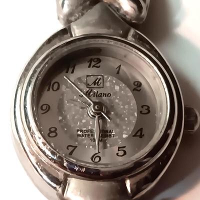 MATCHING NECKLACE AND EARRINGS, BRACELET AND WATCH