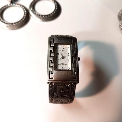 SILVER-TONE COSTUME JEWELRY