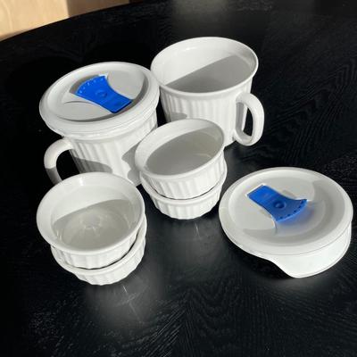 CorningWare soup mugs and 4 ramekins