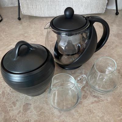 Tea infuser, Mikasa sugar bowl, mini glass items