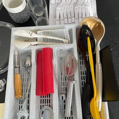 Kitchen miscellaneous