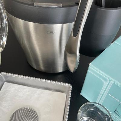 Party lot with ice bucket, new glasses