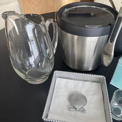 Party lot with ice bucket, new glasses