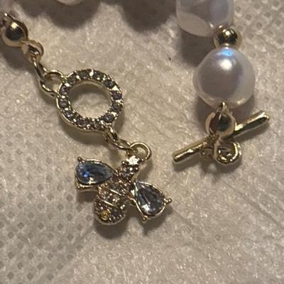 Bumble bee bling pearl bracelet