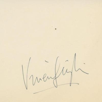 Vivien Leigh signature cut. GFA Authenticated