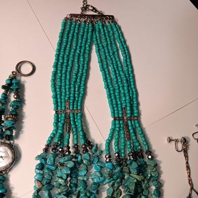 TURQUOISE COLORED BEADED NECKLACE, EARRINGS AND WATCH W/BAND