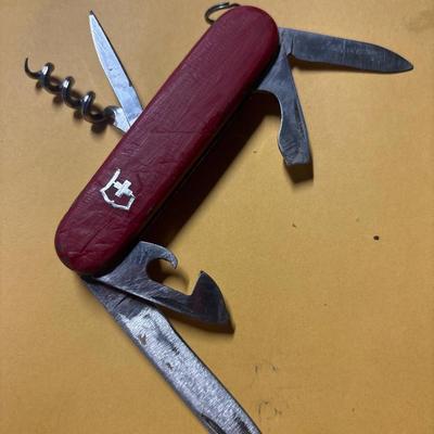 Vintage Suisse Pocket Knife
