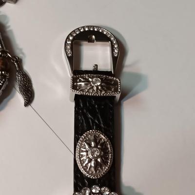 FASHION JEWELRY WITH A WESTERN FEEL