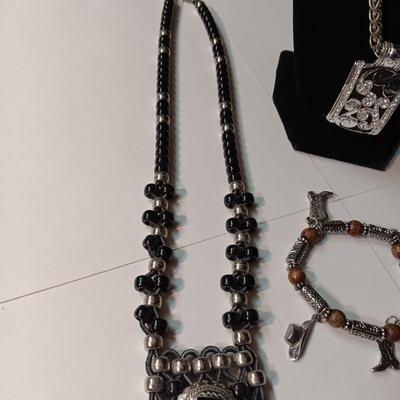 FASHION JEWELRY WITH A WESTERN FEEL