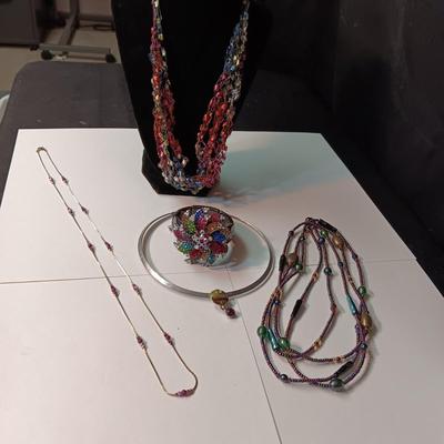 COLORFUL FASHION JEWELRY