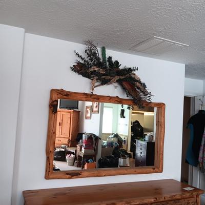 PINE LOG WALL MIRROR WITH SWAG