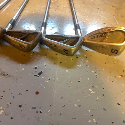 Top-Flite Irons, Mojo Balls & More Golf Items (B2-MG)