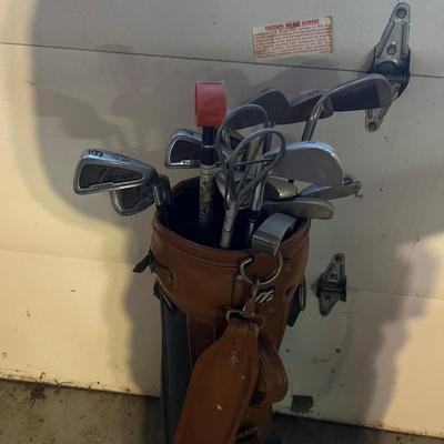 Top-Flite Irons, Mojo Balls & More Golf Items (B2-MG)