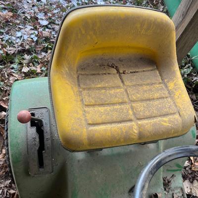 John Deere 111 Riding Mower (S-MG)